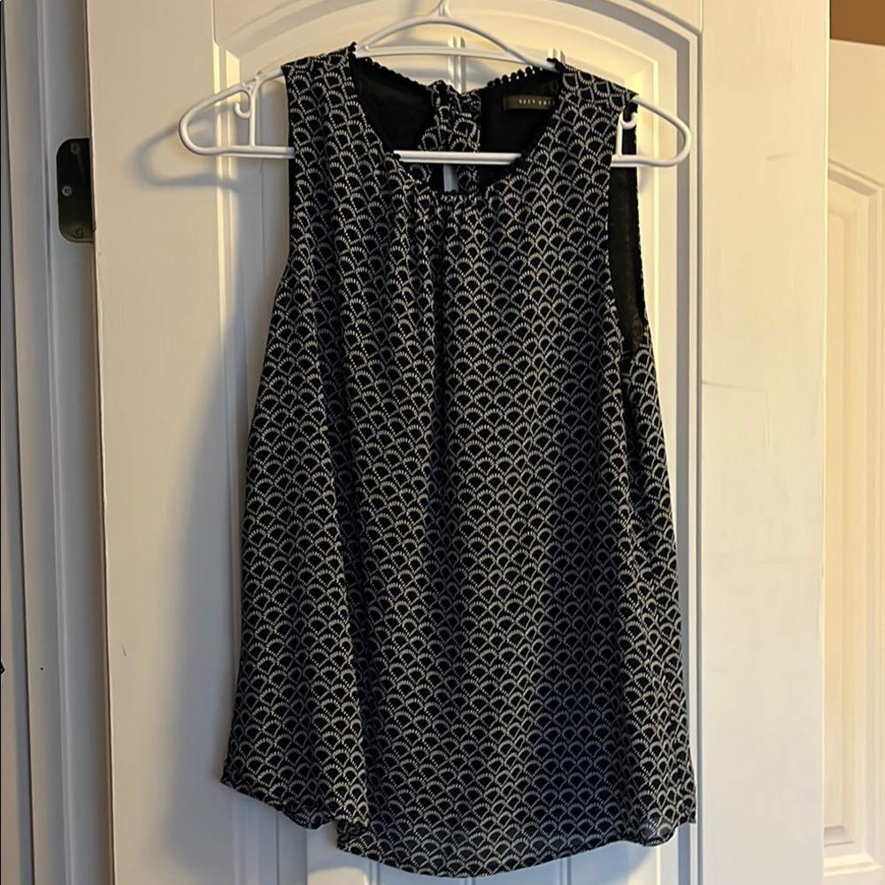 Black and White Sleeveless Top